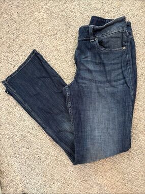Wrangler medium wash bootcut jeans Size 15 x 34